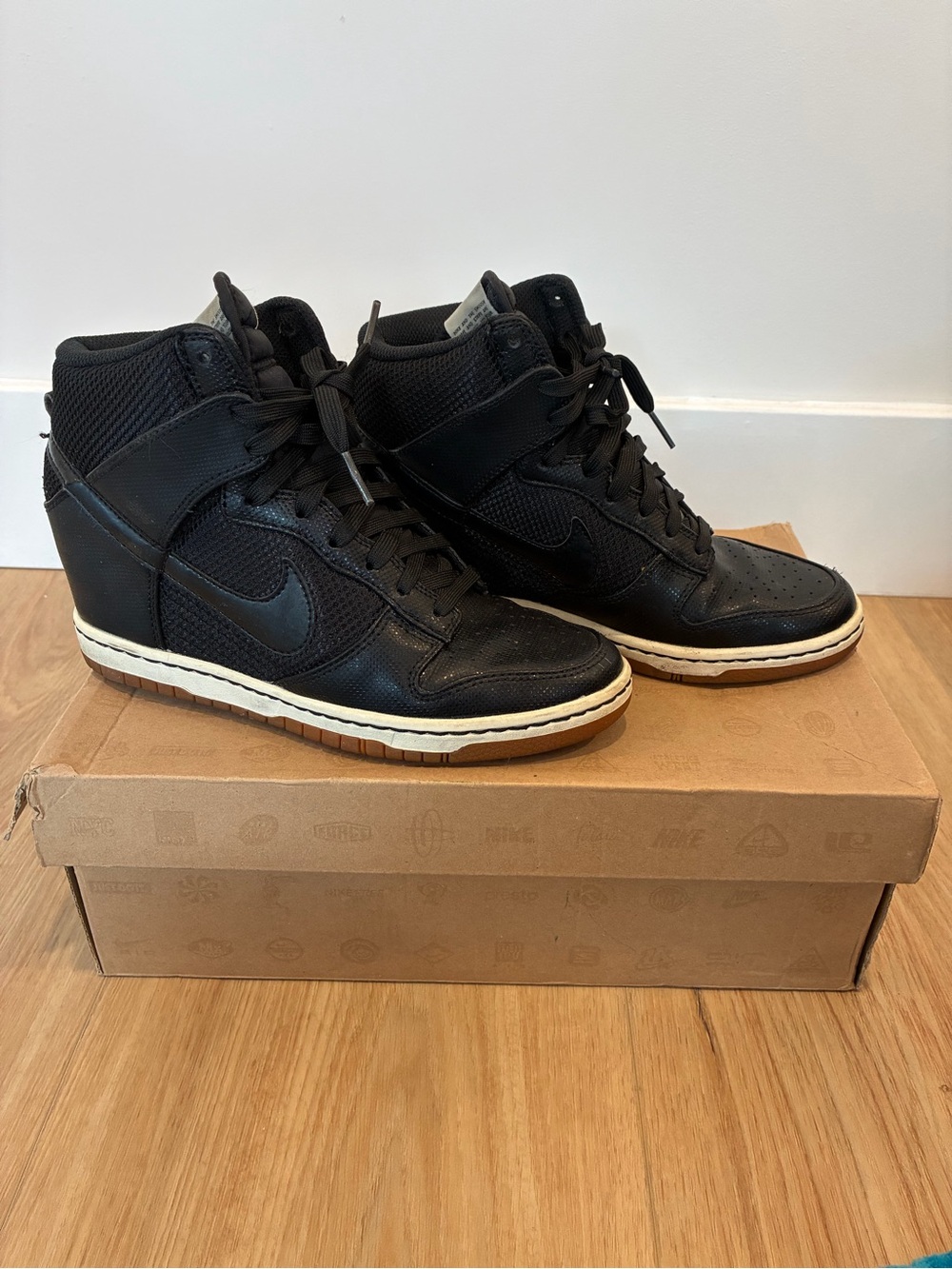 Nike Dunk Sky Hi Essential Black Wedge Sneakers Women’s 7.5